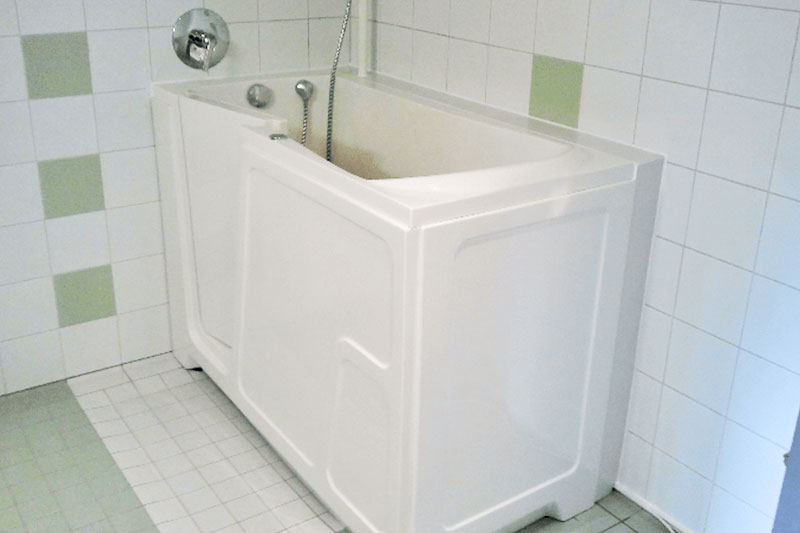 Sitzbadewanne Miami Einbaubeispiel-01